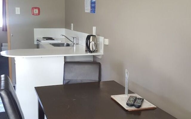 High Country Motel and Backpackers