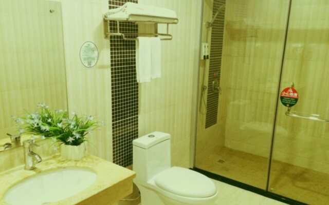 GreenTree Alliance Shenzhen Fanshen Metro Station Hotel