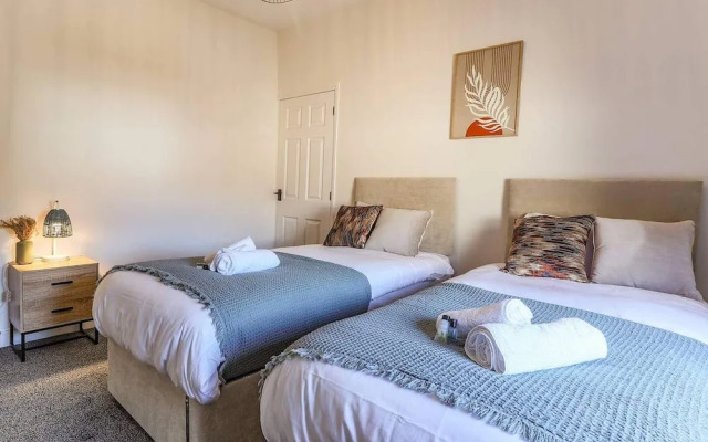 Cardiff Gem on Topaz Street - 4 Bedroom House