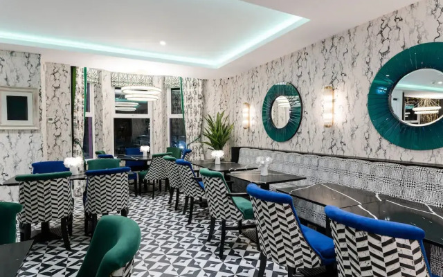 Elephant Rock Hotel