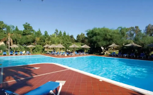 Belvilla by OYO Spacious Holiday Home With Patio