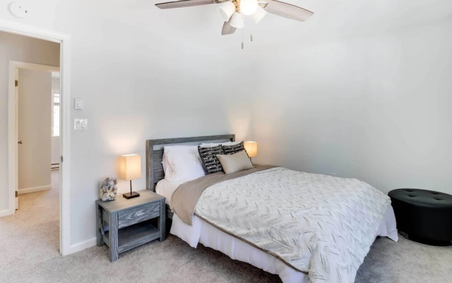 Modern Tobyhanna Home Near Lake Carobeth!