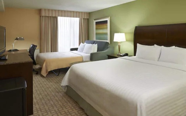 Spark by Hilton Toronto Airport