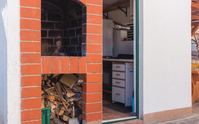 Beautiful Apartment in Brodarica With Wifi and 3 Bedrooms