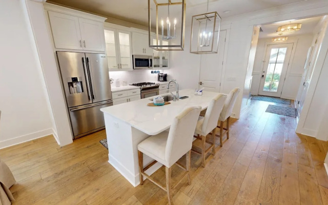 Seaside Serenity 5 Bedroom Home