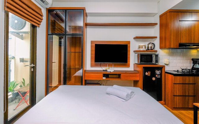 Minimalist Studio Room At Transpark Cibubur Apartment Near Shopping Center