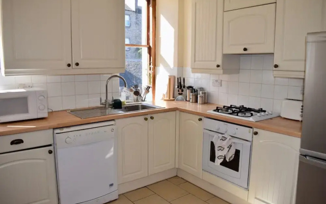 4 Bedroom Georgian Flat in New Town