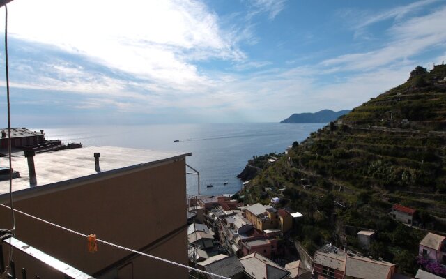 Radici Sea View Apartment With Balcony