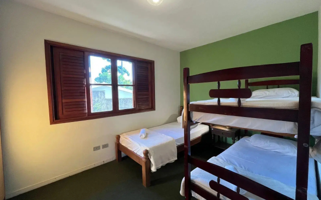 Flat Araucária III com lareira na sala by Capivari Lodge Home - Hotel in Campos do Jordao - Photo 2