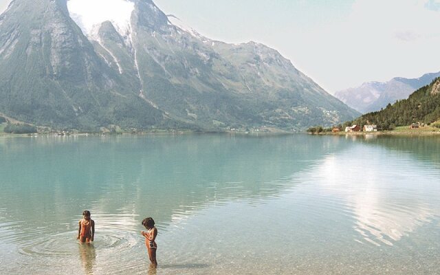 10 Person Holiday Home in Oppstryn