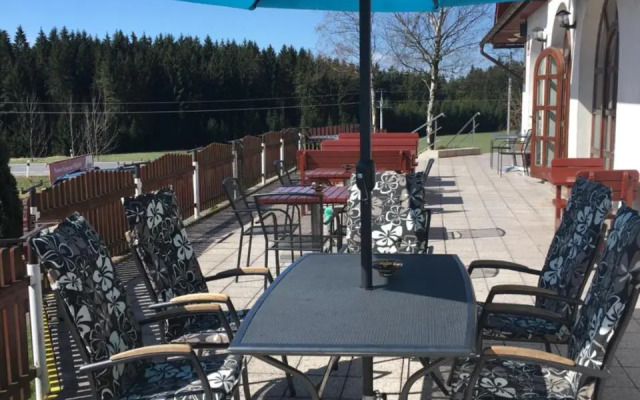 Penzion Restaurace Karlov