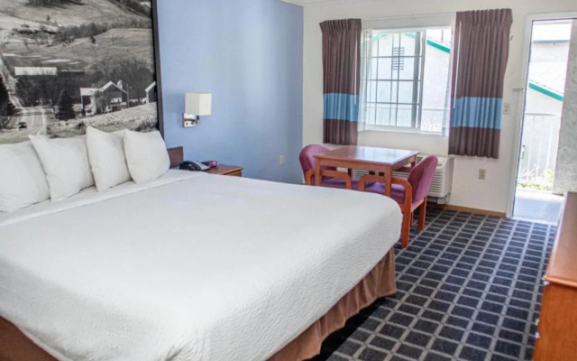 Super 8 By Wyndham Willits