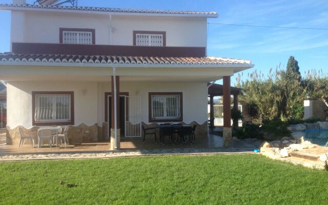 House With 4 Bedrooms in Oliva, With Wonderful Mountain View, Private