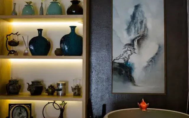 Yin Theme Hot Spring Villa Inn