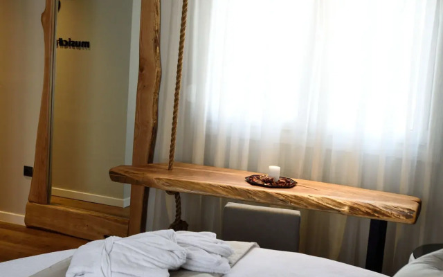 Mystique Luxury Suites