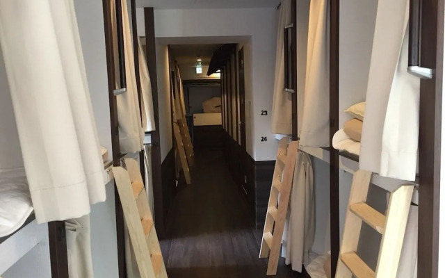 bnb+ Shinbashi - Hostel