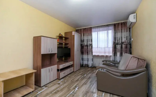 Апартаменты В Гости на улице Челюскинцев, д. 44