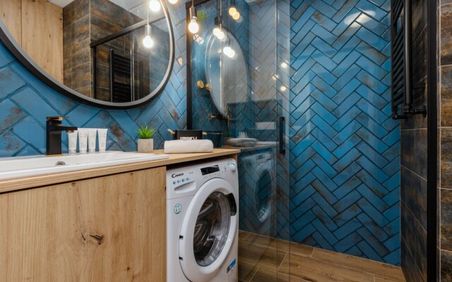 Kasprzaka Studio Remote Work by Renters