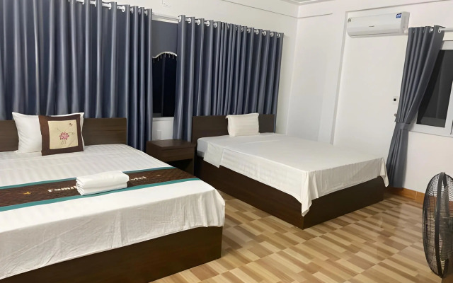 Family Transit Hotel