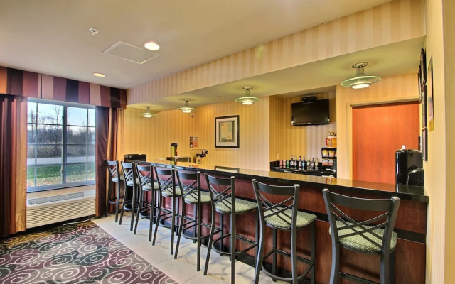 Americinn By Wyndham Oshkosh