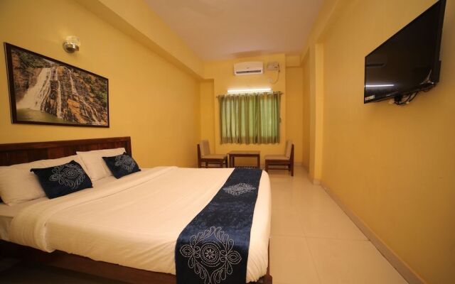 Hotel Kamat Plus