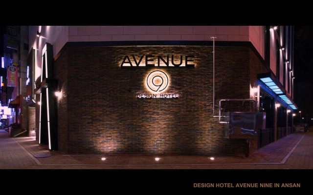 Avenue Nine Hotel