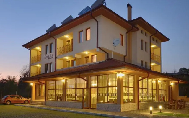 Kamilite Family Hotel