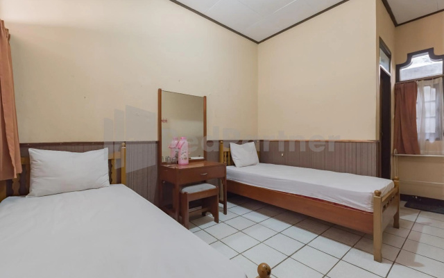 OYO 90912 Wisma Pkpn 1 – Guest Rooms – Garut
