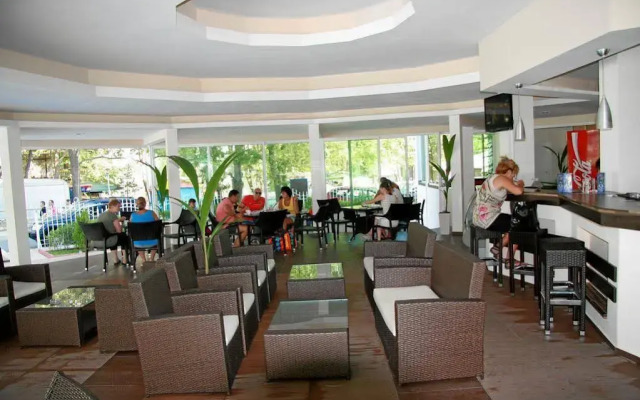 Hotel Lotos