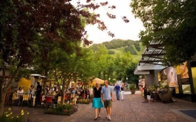 Aspen Ritz Carlton 3 bed 04