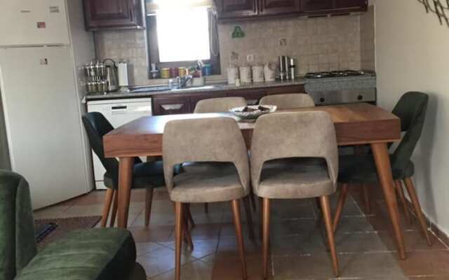 Beachside House in Gundogan