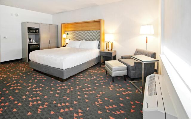 Holiday Inn Hotel & Suites Calgary Airport North, an IHG Hotel