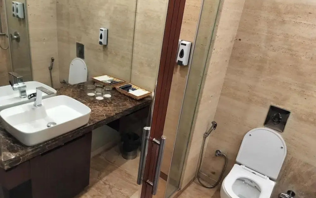 Bel-La Monde Hotel NH8 at 6km from IGI Airport Delhi