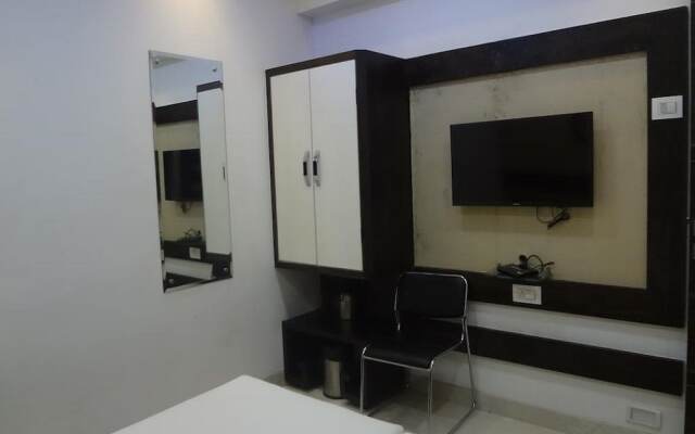 Room Maangta 136 @ CST
