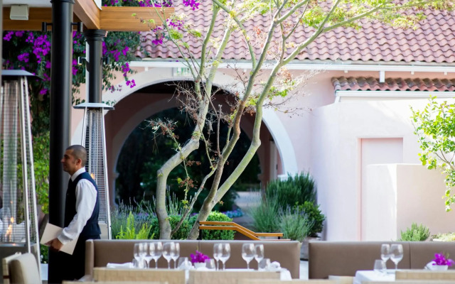 Hotel Bel-Air - Dorchester Collection