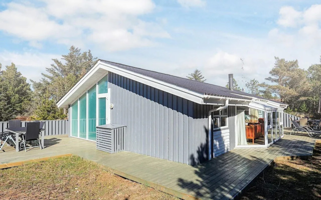 10 Person Holiday Home in Albaek