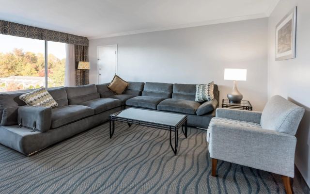 Wyndham Garden Greensboro