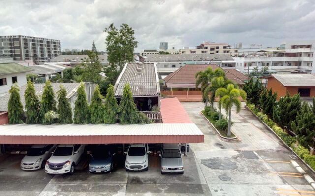 Pearl Place Hotel