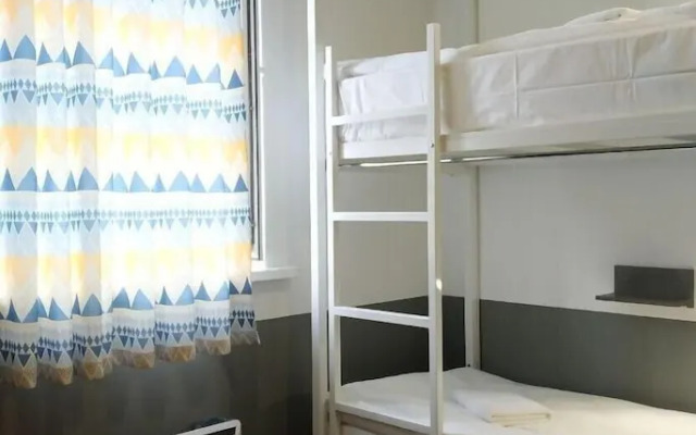 ololoFreelander work and travel Hostel