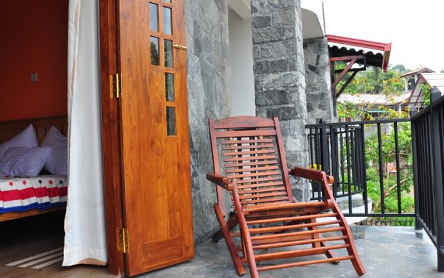 Chamelia Inn Ella
