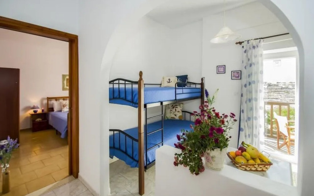 Palaios Rooms