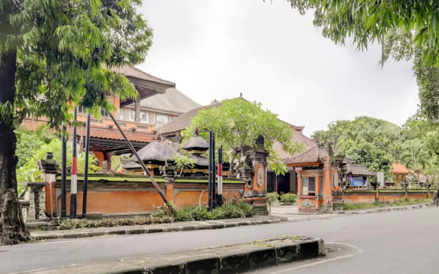 Super OYO 3261 Hotel Ratu
