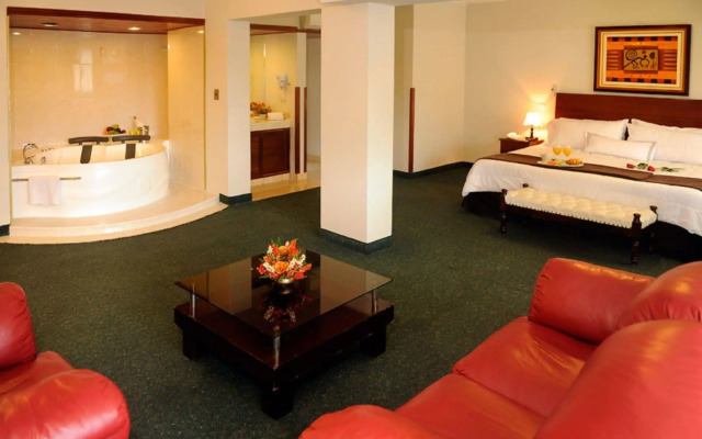 Epiqus Hotel