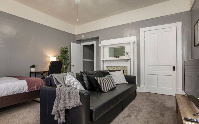 Historic 3BR home with backyard in Shelby Park