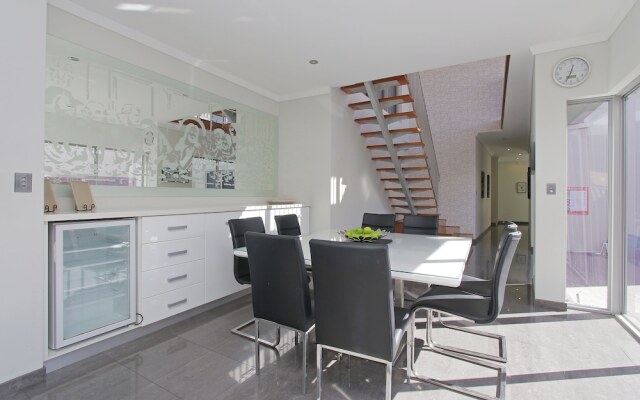 Ambar Villa