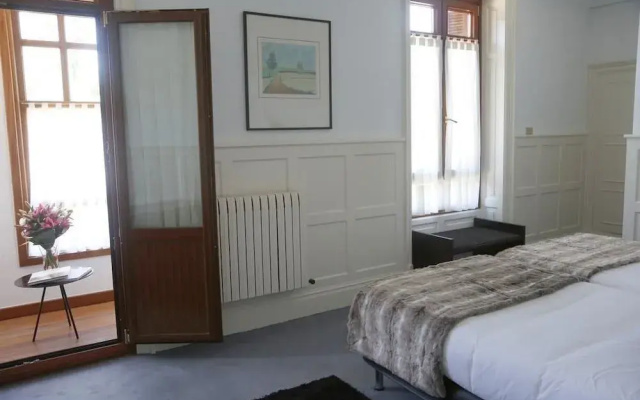 Hotel Olajauregi