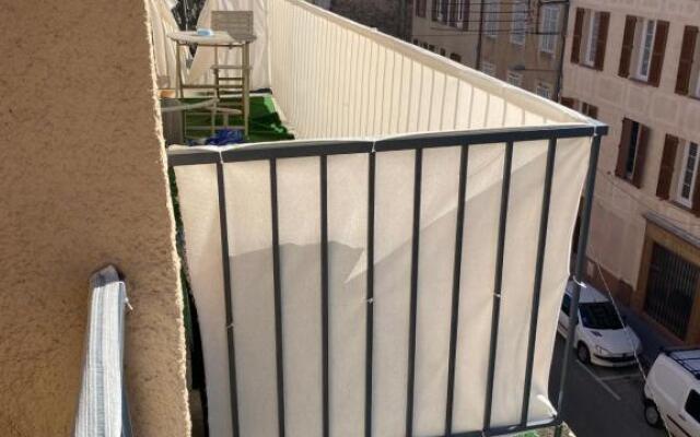 Appartement Salernes centre ville