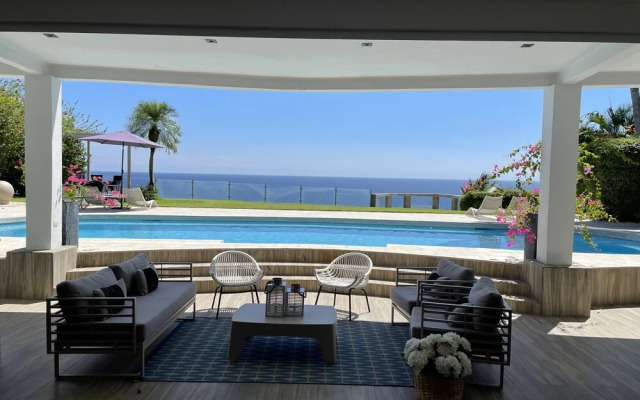 Villa Marunga Luxury and Ocean View