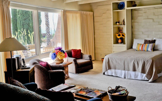 Mission Hill Casitas