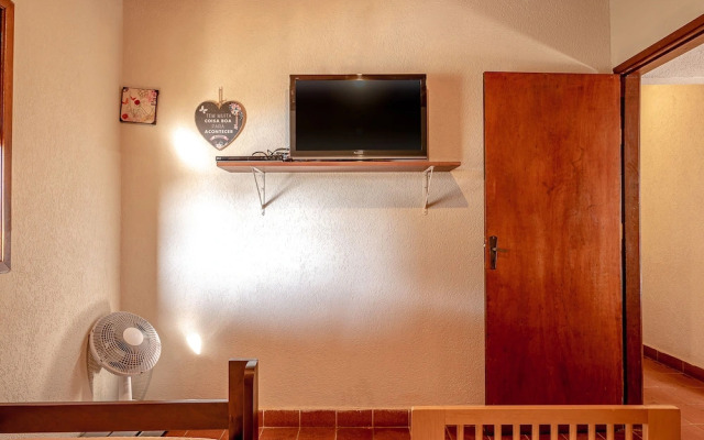 Sítio com piscina e lagoa particular